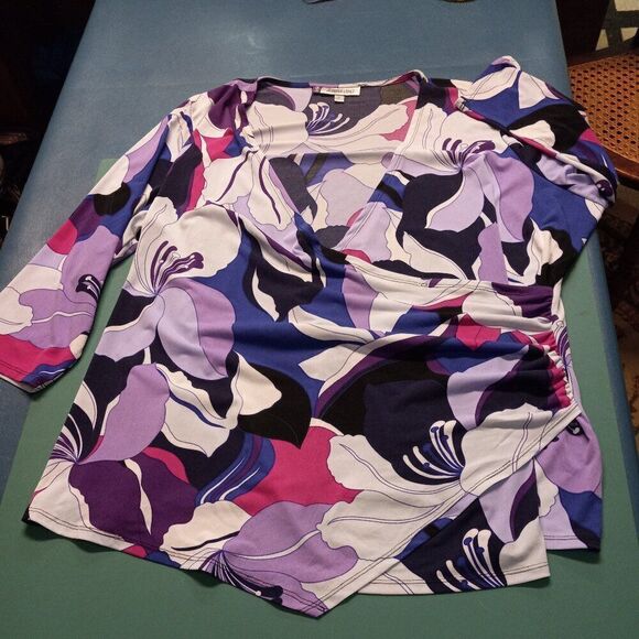 Jennifer Lopez Woman's 2X Long sleeve Abstract Asymmetrical Deep V Neck Top - Picture 1 of 7